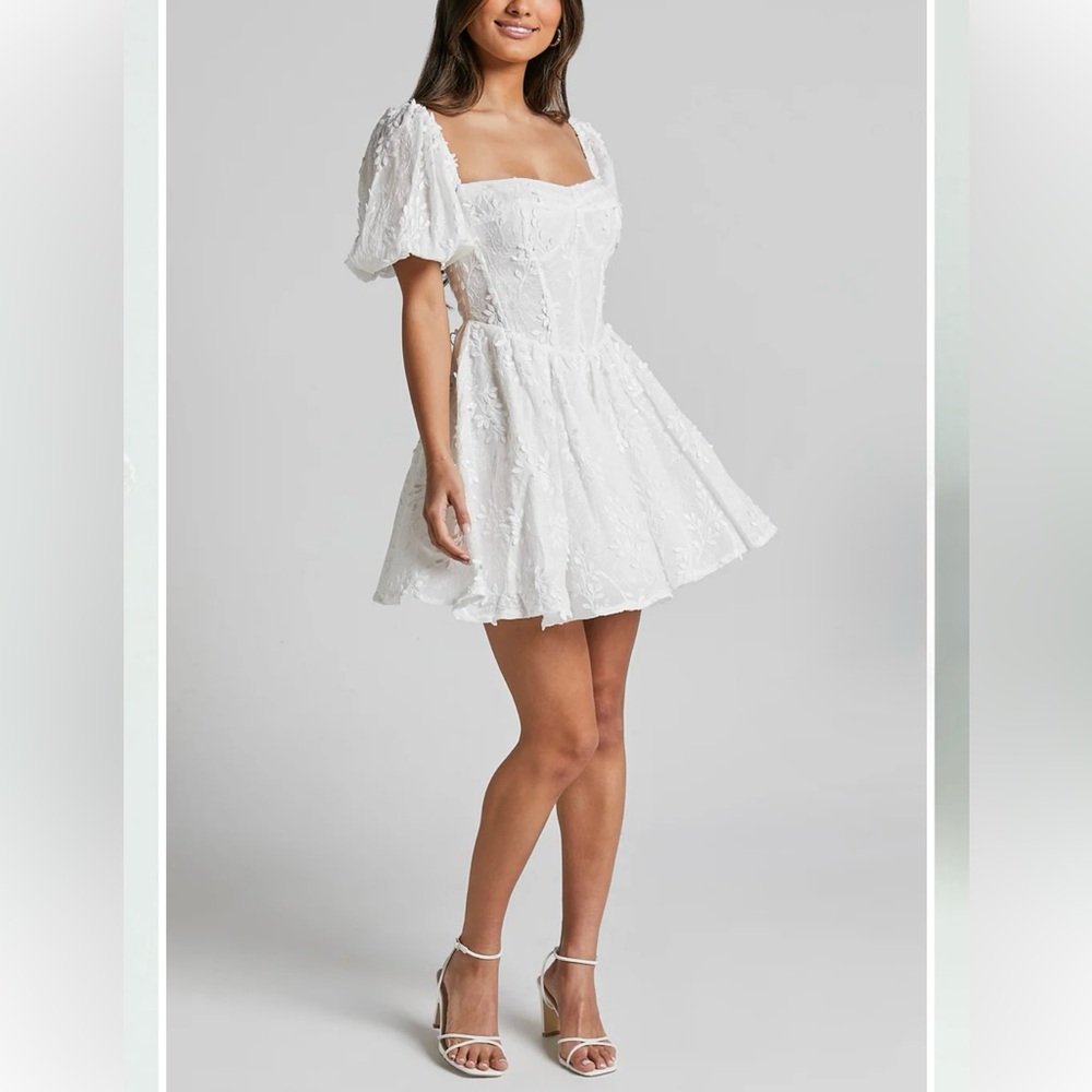 Showpo Esthela mini dress, White Textured Puff Sleeve Mini Dress size 6